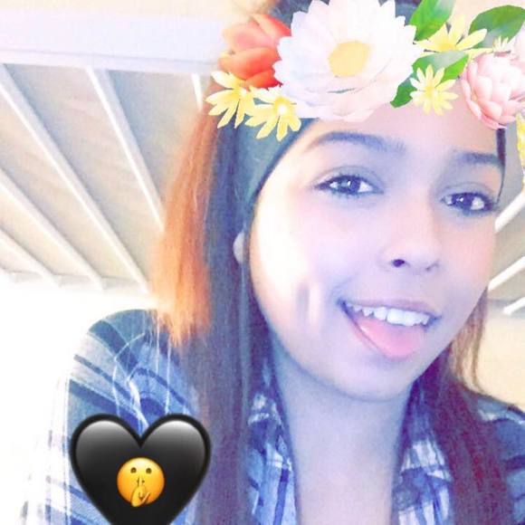 Meet your Posher, Becca - Picture 1 of 1